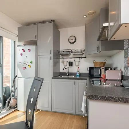 Lovely 1-bed Close To Leeds Centre *
