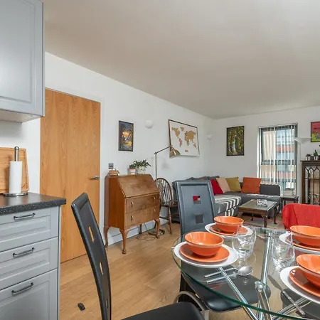 شقة Lovely 1-bed Close To Leeds Centre ليدز