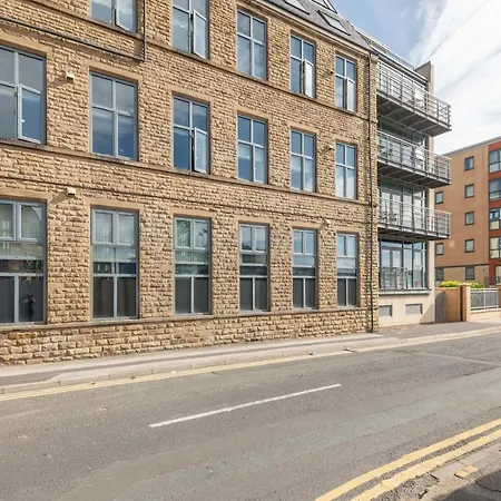 Lovely 1-bed Close To Leeds Centre ليدز